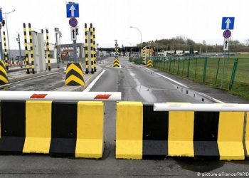 Европската Комисија не се согласува со забраните за патување внатре во ЕУ