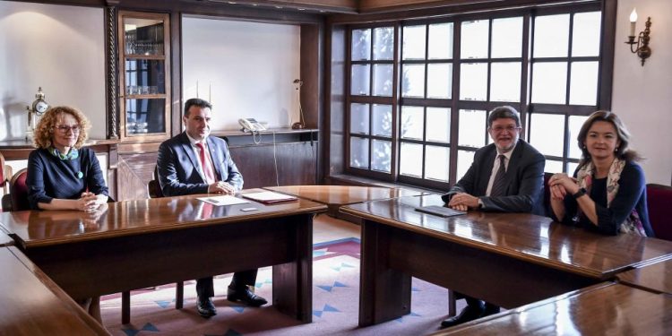 Фајон, Пицула и Заев креирале сличен нон-пејпер, како оној за кој лажат дека го напишал Јанша, му открил тој на Мицкоски