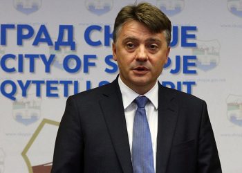 ВМРО-ДПМНЕ: Неспособниот Шилегов месец дена не може да ја поправи фонтаната на плоштад