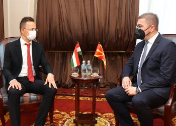 Средба Мицкоски – Сијарто, благодарност за поддршката од Унгарија кон Македонија