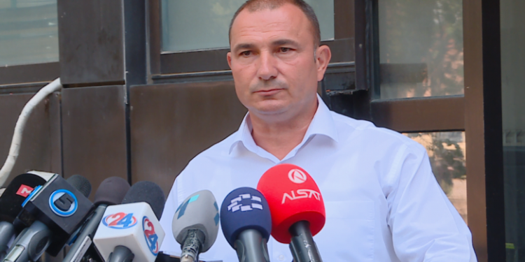 Сите села во чија близина беснеат пожари се обезбедени