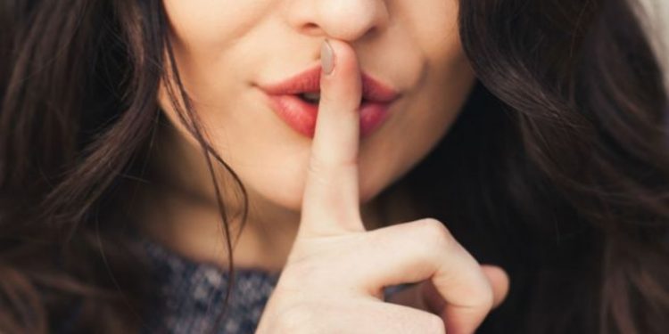 На лицата од овие хороскопски знаци никогаш не им кажувајте тајни, сите ќе дознаат!