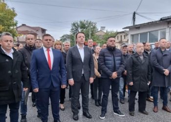 Николоски: Овие избори даваат одговор на прашањето дали во Македонија корупцијата ќе продолжи да цвета