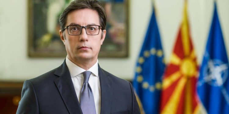 Пендаровски утре на Ковачевски ќе му врачи мандат за состав на нова Влада