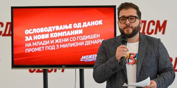 Коста Петров се повлекува од политиката