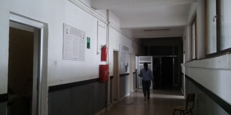 Завршува првото полугодие, учениците по одморот пак ли ќе мора да носат маски?