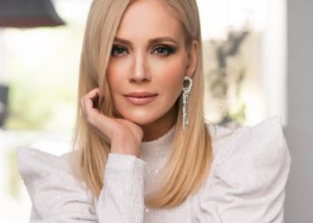 Јелена Розга во светкаво празничен издание