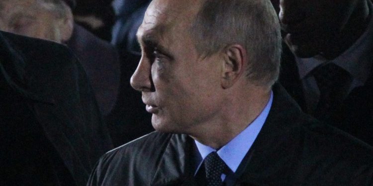 Путин: Нашата вакцина „Спутник V“ обезбедува околу 90 проценти заштита од новиот сој „Омикрон“ на Коронавирусот