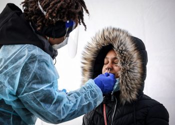 Еден симптом покажува дека веројатно сте прележале омикрон сој, а тоа не сте го знаеле