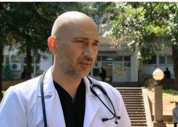 Д-р Мехмедовиќ: Не е добро ако луѓето НАМЕРНО се заразуваат со омиkрон