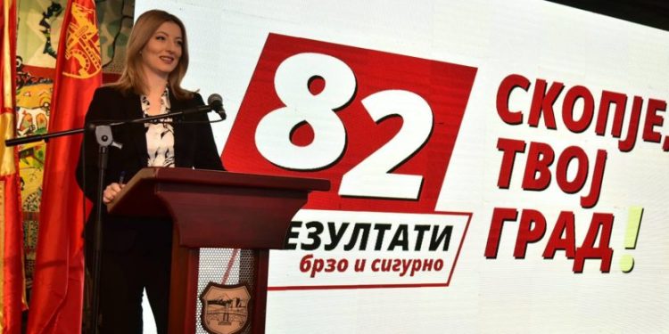 Арсовска: Ме напаѓаат луѓе кои потрошија милиони за лични хирови по кафеани