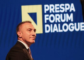 Груби тврди дека ВМРО ДПМНЕ е подготвено да гласа за премиер Албанец