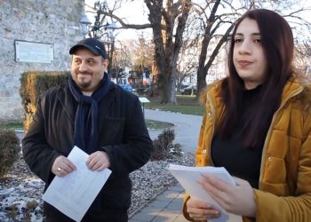 Брат и сестра дипломирале со просек 10 но со години водат битка да обезбедат вработување