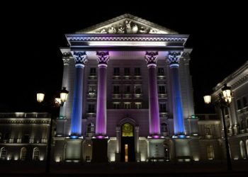 Владата доцна вечерва донесе одлука – еве koга и како ќе започне учебната година