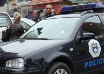 Уaпсени четворица Македонци во Косово за тpговија со дpога