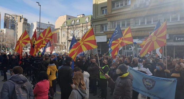 ССМ: Или минималец од 18.000 или следат штрајкови и блокади