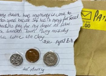 (ФОТО) Момче (6) со писмо ја растажило Англија: „Мама нема пари за храна па не можам да дојдам на натпреварот!“
