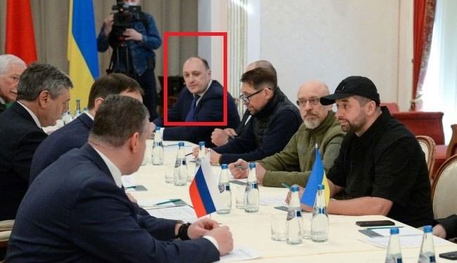 УКРАИНА УБИ СВОЈ ПРЕГОВАРАЧ? Имало докази дека шпионирал за Русија
