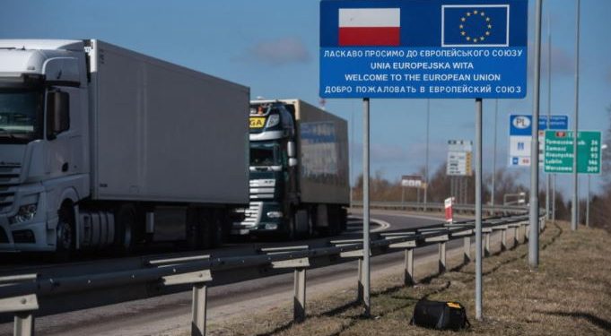 Ослободени македонските камиони кои беа запленети во Украина