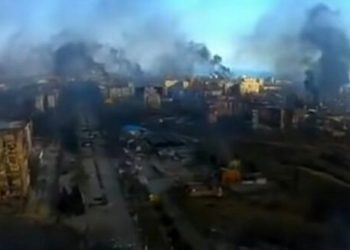 Борби во Мариупол за една од најголемите челичарници во Европа