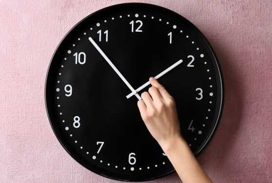 Викендов почнува летното сметање на времето