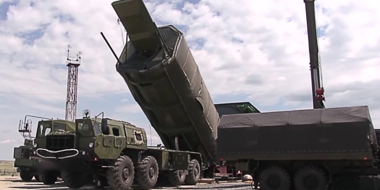 Русите тврдат дека користеле хиперсонично оружје