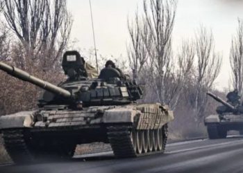 Руски конвој долг 60 километри оди кон Киев, ќе има ли втор круг преговори?