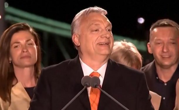 Орбан прогласи победа: Освоивме толку многу што може да се види од Месечината