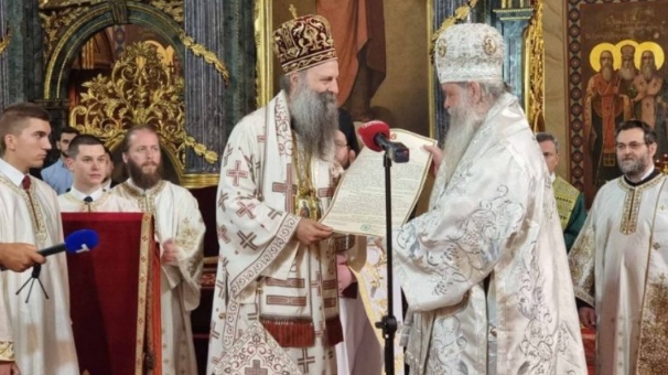 Патријархот Порфириј му го предаде томосот на архиепископот на МПЦ г.г. Стефан