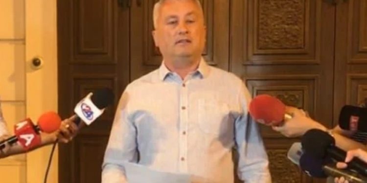 ИК на ВМРО-ДПМНЕ донесе одлука: Милошоски на Канал 5 го цитираше Пендаровски