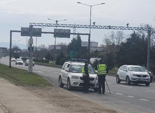 Полицијата ќе ја добие ли битката со „збеснатите“ возачи во Скопје?
