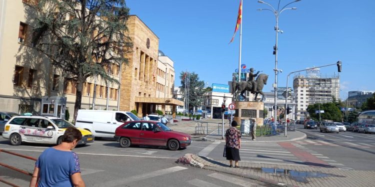 На Собранието му откажа електрониката, седницата доцни со часови