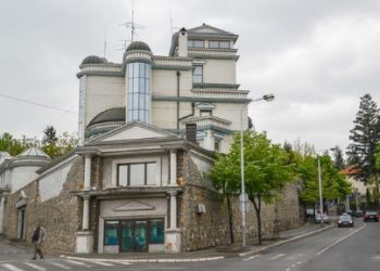Aркан немал пари да ја доправи куќата во близина на стадионот на Звезда
