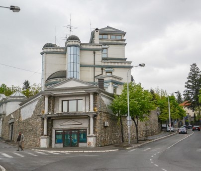 Aркан немал пари да ја доправи куќата во близина на стадионот на Звезда