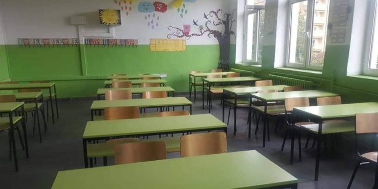 Шаќири вели второто полугодие почна во сите училишта, а главна цел е подобрување на условите за едукација