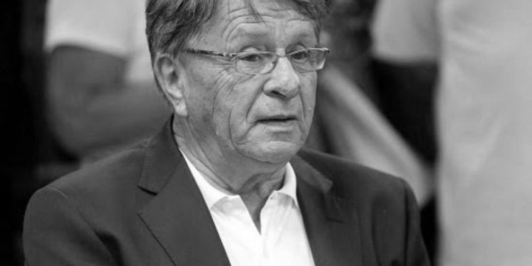 Почина легендарниот фудбалски тренер Ќиро Блажевиќ