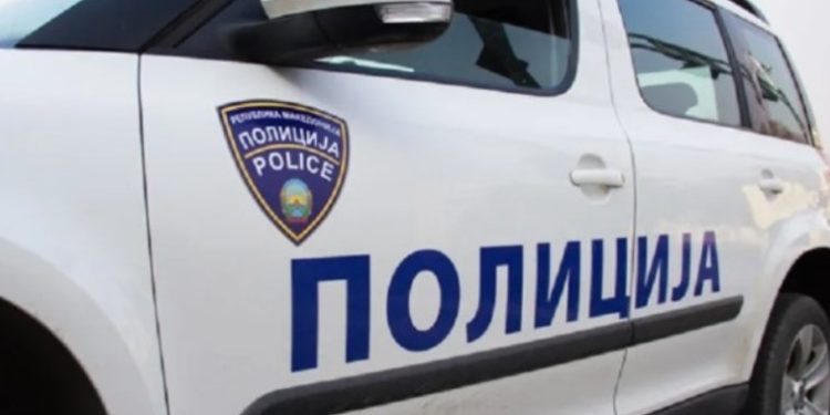 Дојава за бомба во скопско средно училиште, 14 професори добиле порака со закана