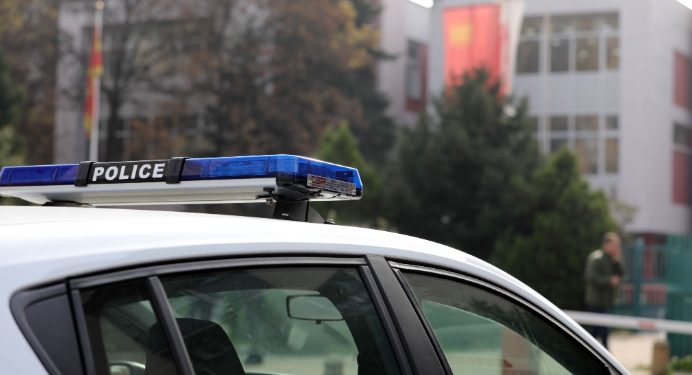 Дојави за бомби во 32 скопски училишта и едно во Прилеп, соопшти МВР