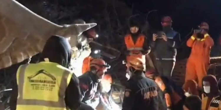 Спасена жена која поминала 170 часа под урнатините