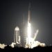 Четиричлен екипаж со „SpaceX“ лансиран кон орбиталната станица