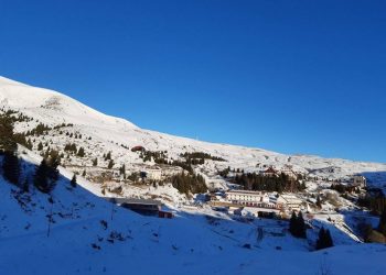 На Попова Шапка измерени 21 сантиметар снег