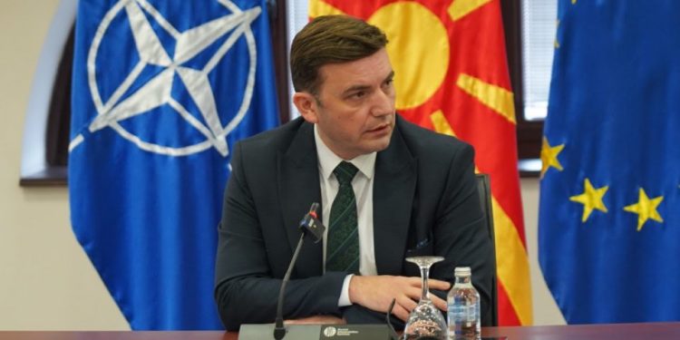 Бујар Османи не се појави на судењето против него