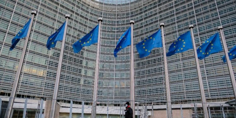 Европскиот парламент ја одобри либерализацијата на визниот режим со Косово
