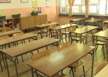 Малолетници од тетовско училиште во тоалет оставиле лист со ученици и закани