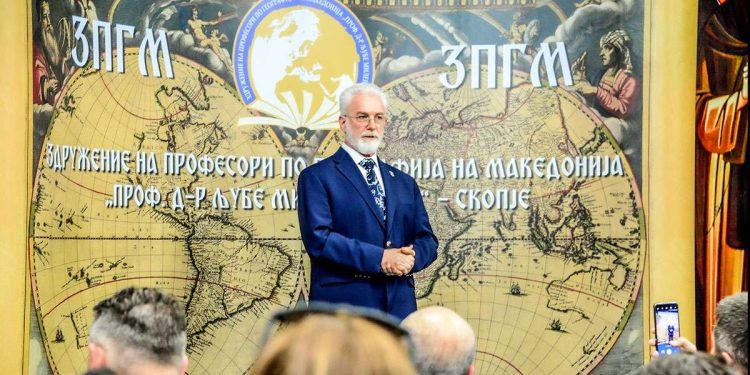 Миленковски: Спојувањето на предметите е бришење на географијата и на историјата