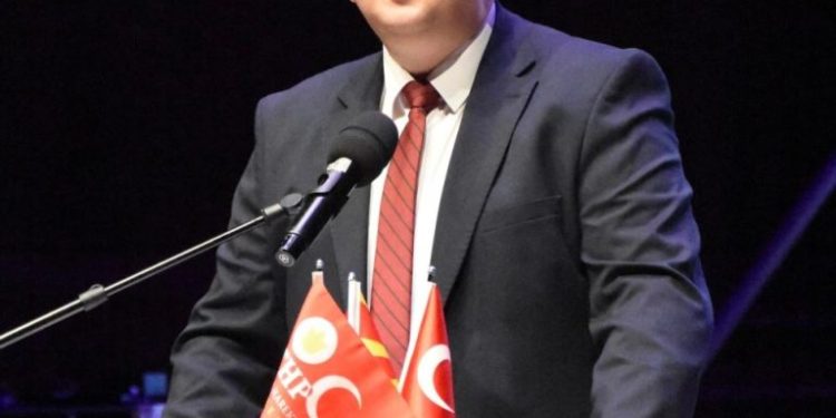 И пратеникот Ибрахим од владеачкото мнозинство е против уставните измени: Предлогот за измена и дополнување на Уставот е НЕУСТАВНО