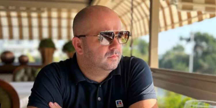 Овој Македонец им помага на сите во Грција (ФОТО)