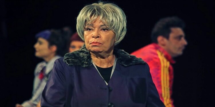 Почина актерката Катина Иванова