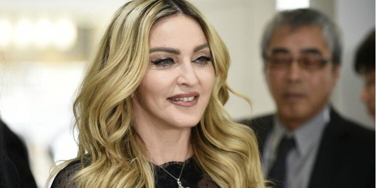 Покана на Мадона до Бритни Спирс за легендарно обединување на сцената