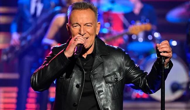 Брус Спрингстин поради лекување ја откажува турнејата